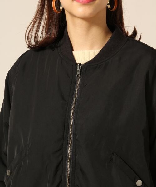 LOWRYS FARM(ローリーズファーム)の「★WEB先行予約アイテム★リバーシブルソデボリュームMA-1(ジャケット/アウター・ブラック/グレー/カーキ)」の13枚目の写真