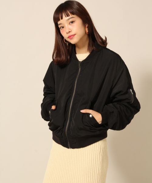 LOWRYS FARM(ローリーズファーム)の「★WEB先行予約アイテム★リバーシブルソデボリュームMA-1(ジャケット/アウター・ブラック/グレー/カーキ)」の10枚目の写真