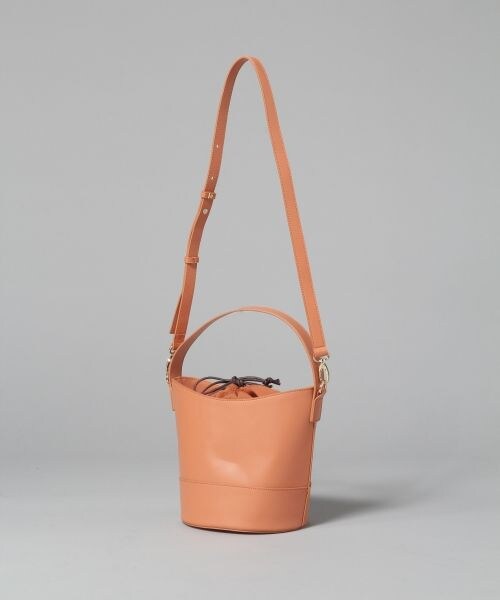 BLISS POINT(ブリスポイント)の「バケットバッグ(バッグ・ブラック/オレンジブラウン/グレージュ/バイカラー(ホワイト×ブラック))」の11枚目の写真