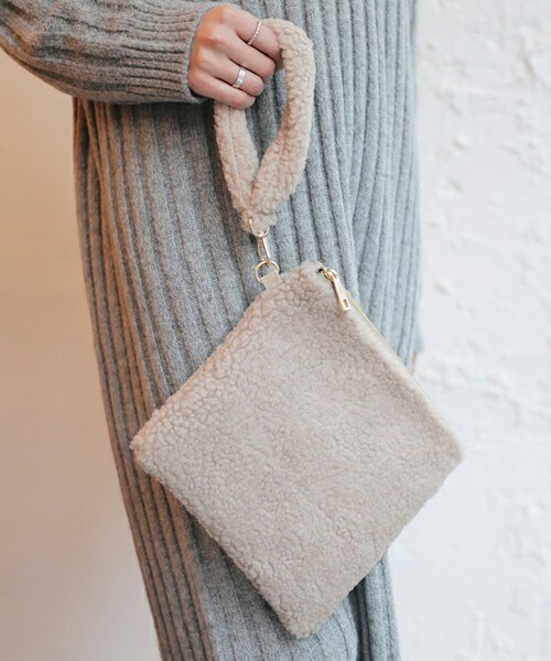 DHOLIC(ディーホリック)の「スクエアボアクラッチバッグ(クラッチバッグ・レディース・FREE)」の4枚目の写真