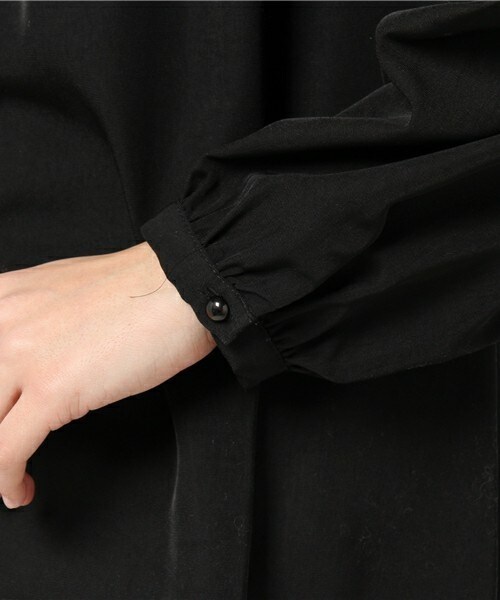 archives（アルシーヴ）の「胸元刺繍入りブラウス（シャツ/ブラウス・レディース・アイボリー/ブラック/ブルー・MEDIUM）」の8枚目の写真