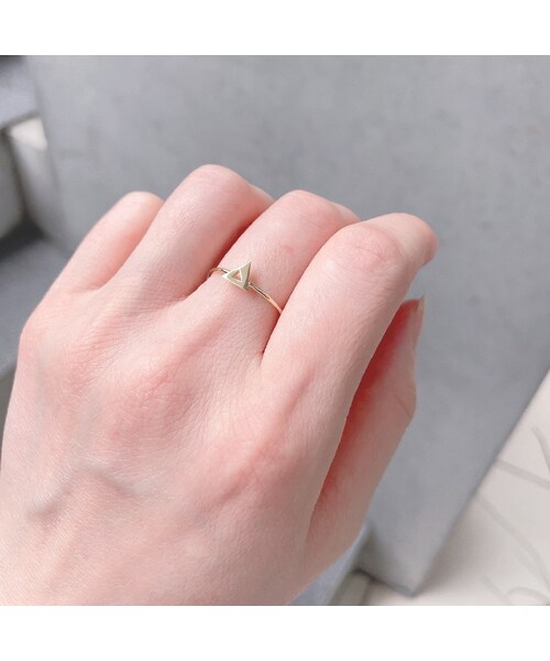 les desseins de DIEU（レデッサンドゥデュー）の「レデッサンドゥデュー 452 トライアングル リング（リング・レディース・ゴールド・5.5号〜13号）」の3枚目の写真