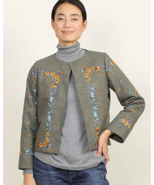 専用品【美品】 45R ku・Ra・siバンダナ刺繍ポンチョ 花柄 ウール 45R（フォーティファイブアール）の「ku・Ra・siバンダナ刺繍