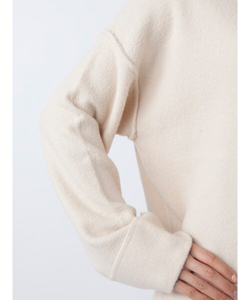 w closet(ダブルクローゼット)の「ブークレボトルネックニット(トップス・レディース・エクリュ/グレー/Dピンク・FREE)」の8枚目の写真