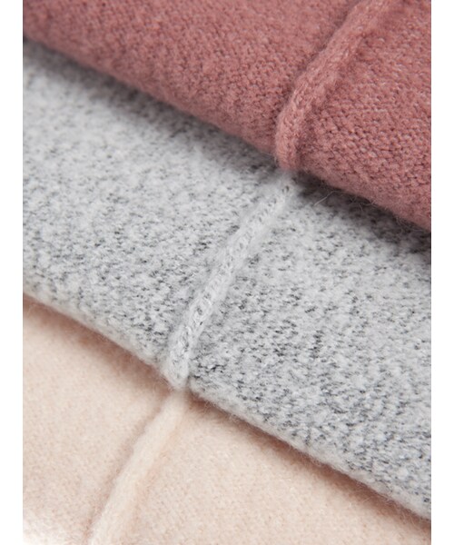 w closet(ダブルクローゼット)の「ブークレボトルネックニット(トップス・レディース・エクリュ/グレー/Dピンク・FREE)」の11枚目の写真