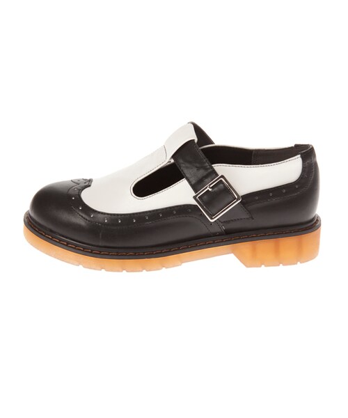 w closet（ダブルクローゼット）の「Ｔストラップシューズ（シューズ・レディース・ブラック/ミックス・M/L）」の3枚目の写真