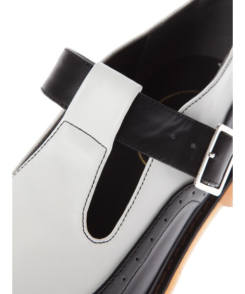 w closet（ダブルクローゼット）の「Ｔストラップシューズ（シューズ・レディース・ブラック/ミックス・M/L）」の7枚目の写真