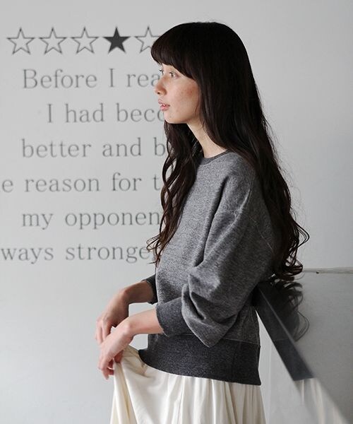 studio CLIP（スタディオクリップ）の「カラー杢裏毛パフスリーブプルオーバー（トップス・杢グレー/杢チャコール/杢オートミール/杢ブルー）」の2枚目の写真