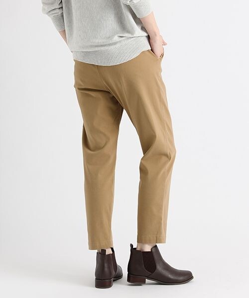 studio CLIP（スタディオクリップ）の「コットンレーヨン混ストレッチテーパードパンツ（パンツ・ブラック/カーキ/ベージュ/ネイビー）」の8枚目の写真