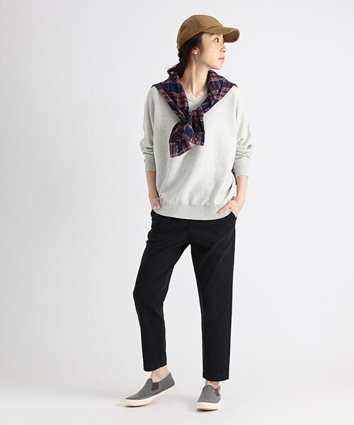 studio CLIP（スタディオクリップ）の「コットンレーヨン混ストレッチテーパードパンツ（パンツ・ブラック/カーキ/ベージュ/ネイビー）」の6枚目の写真