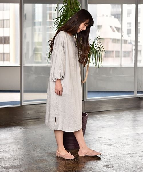 studio CLIP(スタディオクリップ)の「アソートカラーバレエシューズ(シューズ・シルバー/ブラック/ピンク/ブラウン/アイボリー)」の9枚目の写真