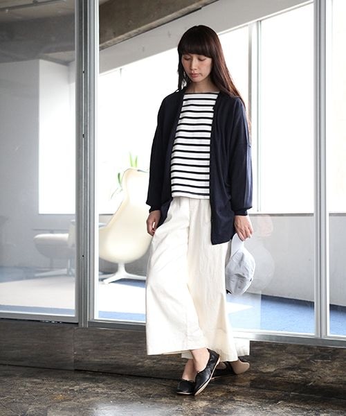 studio CLIP(スタディオクリップ)の「アソートカラーバレエシューズ(シューズ・シルバー/ブラック/ピンク/ブラウン/アイボリー)」の7枚目の写真