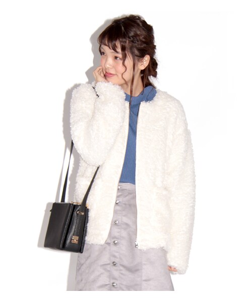 PAGEBOY（ページボーイ）の「モコモコジップジャケット（ジャケット/アウター・レディース・オフホワイト/ブラック/ベージュ/モカ/ピンク）」の6枚目の写真