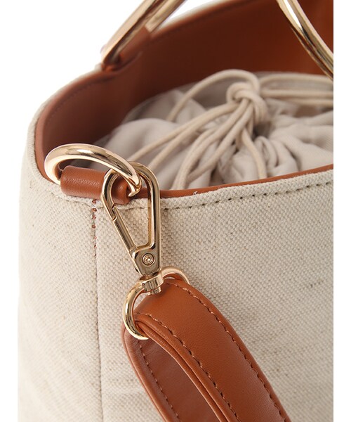 31 Sons de mode（トランテアン　ソン　ドゥ　モード）の「〔2017春 WEB先行販売〕≪新作≫金具バケツバッグ（バッグ・レディース・ベージュ/ブラック・フリー）」の8枚目の写真