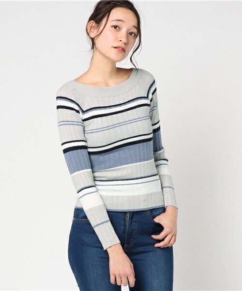 archives（アルシーヴ）の「マルチボーダーオフショルダーニットプルオーバー（ニット/セーター・レディース・グレー/ベージュ/ピンク・MEDIUM）」の2枚目の写真