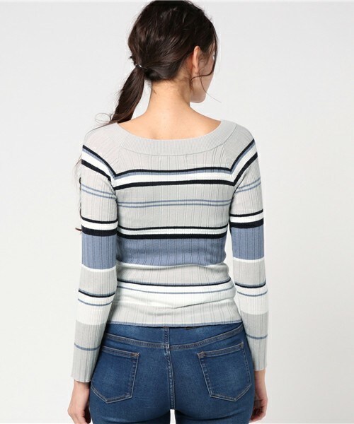 archives（アルシーヴ）の「マルチボーダーオフショルダーニットプルオーバー（ニット/セーター・レディース・グレー/ベージュ/ピンク・MEDIUM）」の7枚目の写真