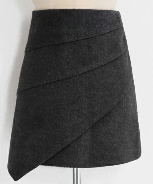 DHOLIC（ディーホリック）の「アンバランスAラインミニスカート（スカート・レディース・S/M）」の2枚目の写真