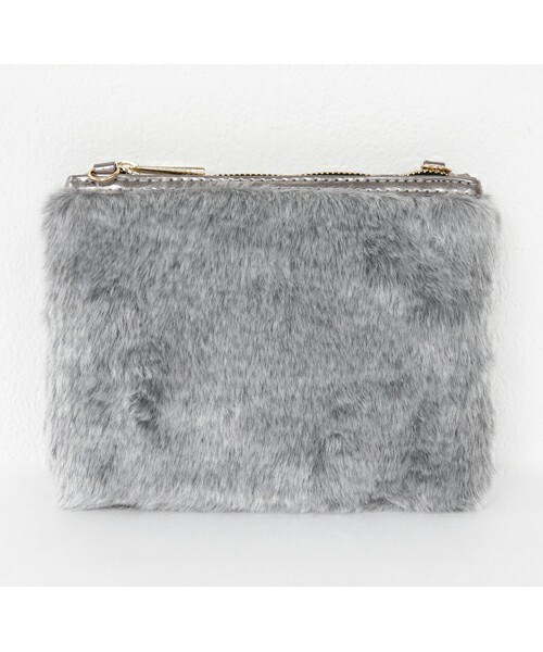 DHOLIC（ディーホリック）の「フェイクファーミニマル2WAYバッグ（ショルダーバッグ・レディース・FREE）」の4枚目の写真