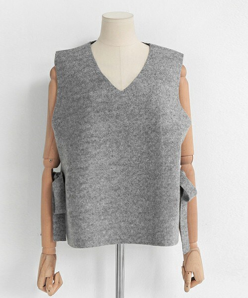 DHOLIC（ディーホリック）の「ウール混サイドストラップVネックベスト（ベスト・レディース・FREE）」の3枚目の写真