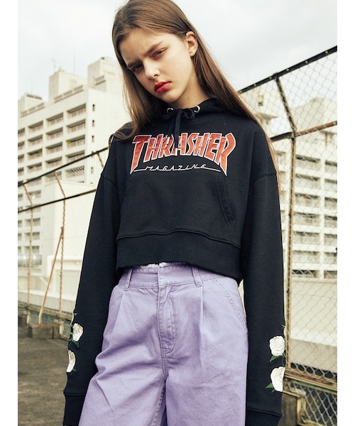 jouetie（ジュエティ）の「THRASHERスリーブフラワーHOODIE（トップス・レディース・オフホワイト/グレー/ブラック/レッド）」の6枚目の写真