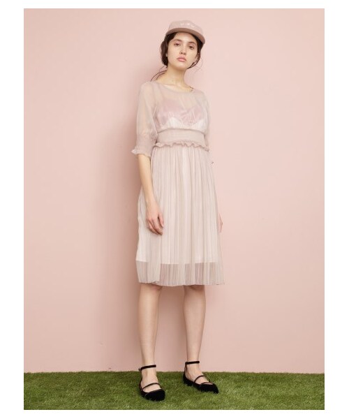 FURFUR（ファーファー）の「スモッキングプリーツドレス（膝丈ワンピース・レディース・PNK/BLU/GRY・F）」の14枚目の写真