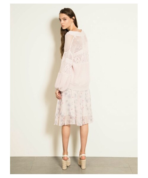 SNIDEL(スナイデル)の「ボリュームスリーブデザインニットプルオーバー(ニット・レディース・OWHT/PNK/NVY・F)」の12枚目の写真