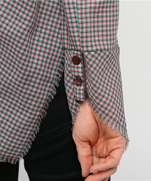 AKANE UTSUNOMIYA（アカネウツノミヤ）の「AKANE UTSUNOMIYA バックボタンシャツ（シャツ/ブラウス・レディース・ピンク・38）」の7枚目の写真