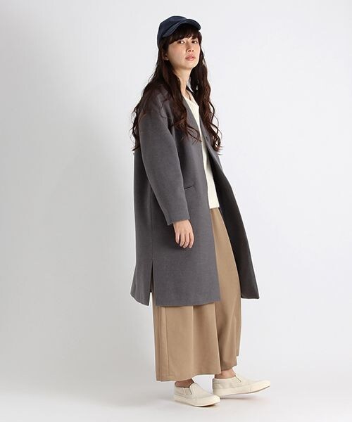 studio CLIP（スタディオクリップ）の「Vネックカラーレスコート（ジャケット/アウター・グレー/ブラウン/アイボリー）」の4枚目の写真