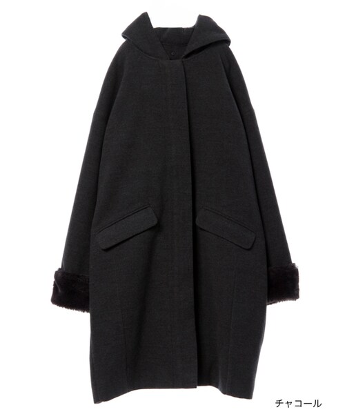 w closet（ダブルクローゼット）の「ファー袖フード付きコート（ジャケット/アウター・レディース・グレージュ/キャメル/チャコール・FREE）」の2枚目の写真