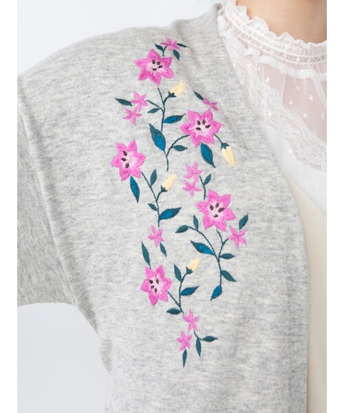 w closet（ダブルクローゼット）の「刺繍入りロングカーディガン（トップス・レディース・グレー/ピンク/ブラック・FREE）」の7枚目の写真