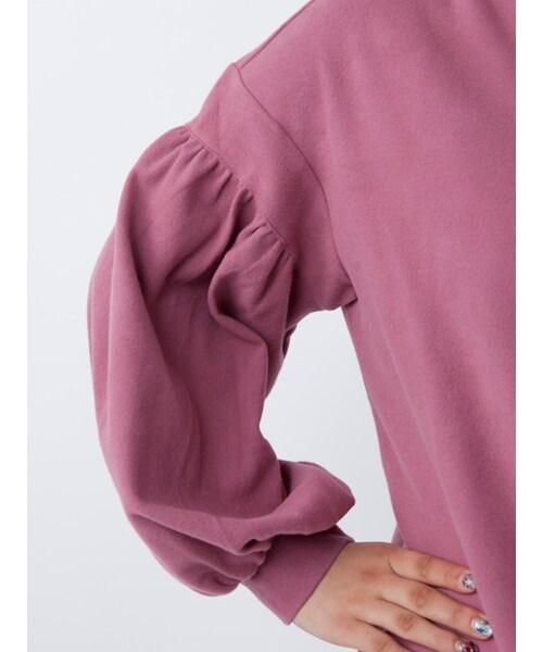 w closet（ダブルクローゼット）の「ボリューム袖ボトルネックプルオーバー（トップス・レディース・Dピンク/Lブルー/レッド/チャコール・FREE）」の9枚目の写真