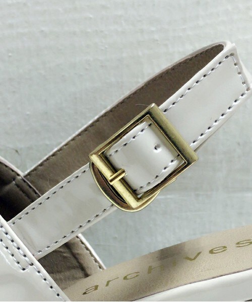 archives（アルシーヴ）の「【WEB限定予約】バックストラップサンダル（サンダル・レディース・アイボリー/ブラック/オレンジ・MEDIUM/LARGE）」の6枚目の写真