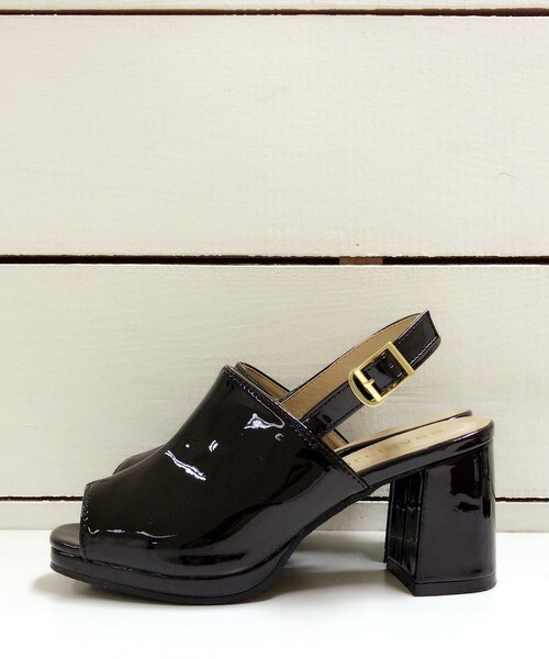 archives（アルシーヴ）の「【WEB限定予約】バックストラップサンダル（サンダル・レディース・アイボリー/ブラック/オレンジ・MEDIUM/LARGE）」の7枚目の写真