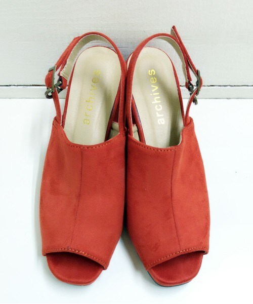archives（アルシーヴ）の「【WEB限定予約】バックストラップサンダル（サンダル・レディース・アイボリー/ブラック/オレンジ・MEDIUM/LARGE）」の9枚目の写真