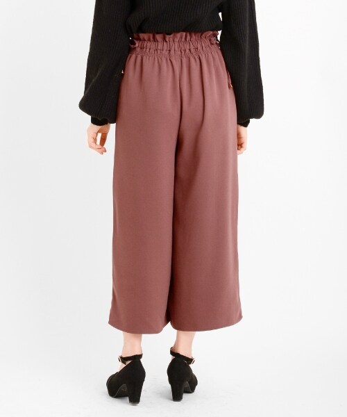 MAJESTIC LEGON（マジェスティックレゴン）の「脇リボンシャーリングワイドパンツ（パンツ・レディース・ブラウン柄/D/ピンク/キャメル/ブラック・S/M/L）」の10枚目の写真