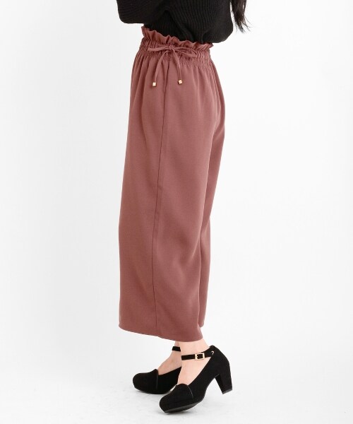 MAJESTIC LEGON（マジェスティックレゴン）の「脇リボンシャーリングワイドパンツ（パンツ・レディース・ブラウン柄/D/ピンク/キャメル/ブラック・S/M/L）」の9枚目の写真