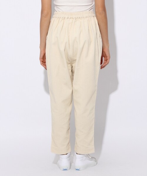 niko and...（ニコアンド）の「コーデュロイテーパーパンツ（パンツ・オフホワイト/オレンジ/カーキ/ブルー）」の10枚目の写真