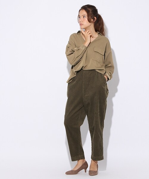 niko and...（ニコアンド）の「コーデュロイテーパーパンツ（パンツ・オフホワイト/オレンジ/カーキ/ブルー）」の6枚目の写真