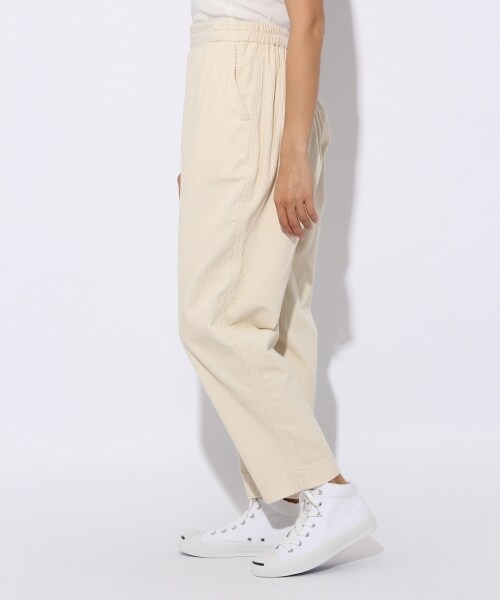 niko and...（ニコアンド）の「コーデュロイテーパーパンツ（パンツ・オフホワイト/オレンジ/カーキ/ブルー）」の9枚目の写真