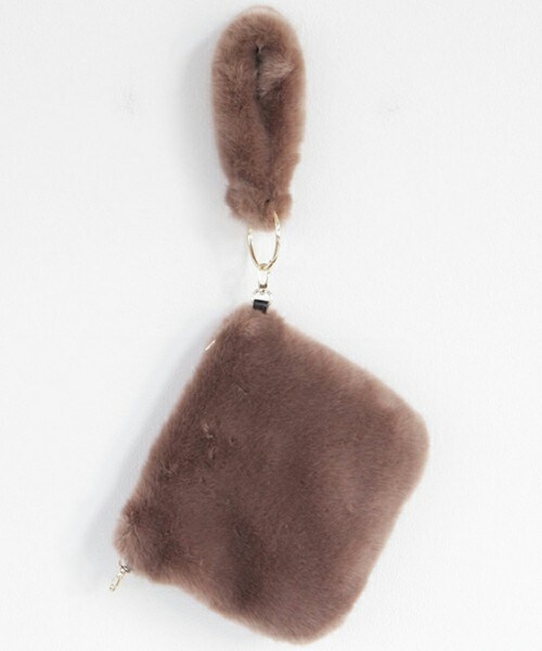 DHOLIC（ディーホリック）の「2WAYフェイクファークラッチバッグ（クラッチバッグ・レディース・FREE）」の4枚目の写真