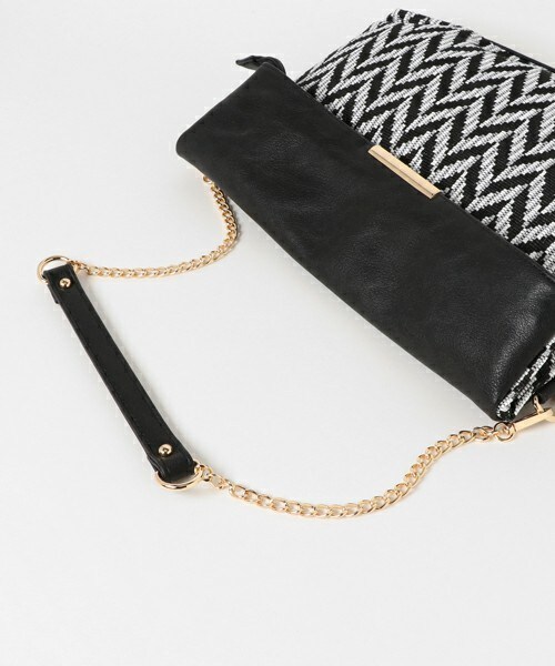 archives（アルシーヴ）の「カラーシート2wayショルダーバッグ（ショルダーバッグ・レディース・アイボリー/ブラック・MEDIUM）」の5枚目の写真