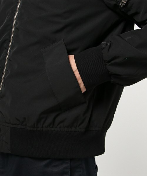 UNIF（ユニフ）の「UNIF SMILE・ボンバージャケット UMJ-1096
