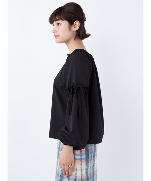 w closet(ダブルクローゼット)の「リボン付きバルーンスリーブプルオーバー(トップス・レディース・Lピンク/Dピンク/ブラック・FREE)」の5枚目の写真