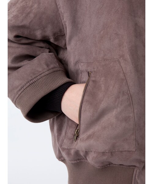 w closet(ダブルクローゼット)の「中綿入りスエードBIGブルゾン(ジャケット/アウター・レディース・ブラウン/モカ・FREE)」の8枚目の写真