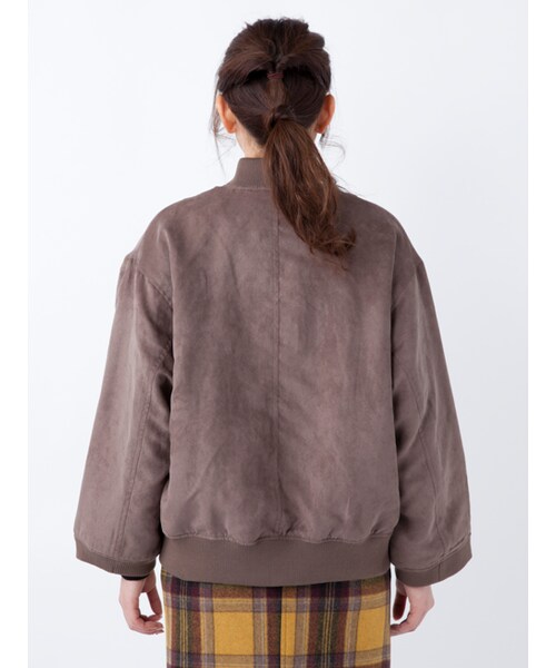 w closet(ダブルクローゼット)の「中綿入りスエードBIGブルゾン(ジャケット/アウター・レディース・ブラウン/モカ・FREE)」の5枚目の写真