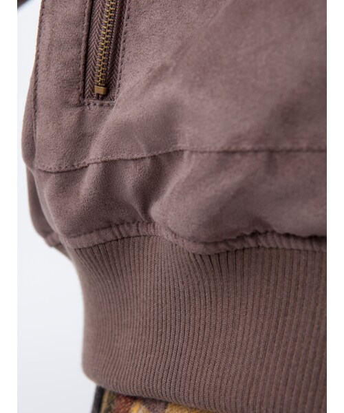 w closet(ダブルクローゼット)の「中綿入りスエードBIGブルゾン(ジャケット/アウター・レディース・ブラウン/モカ・FREE)」の10枚目の写真