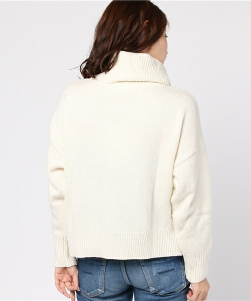 INTERPLANET（インタープラネット）の「ラムウールケーブルタートルニット（ニット/セーター・レディース・オフホワイト/グレー/オートミール・FREE）」の6枚目の写真