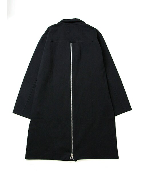 Luv maison（ラブメゾン）の「襟裏刺繍バックZIPチェスターコート