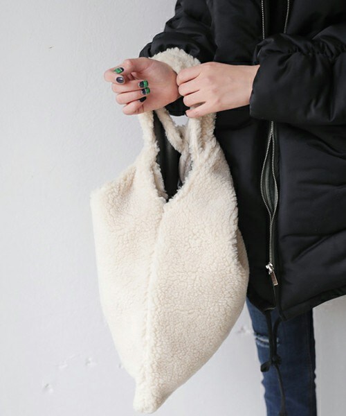 DHOLIC（ディーホリック）の「ボア地ミニマルバッグ（トートバッグ・レディース・FREE）」の4枚目の写真