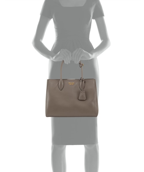 PRADA（プラダ）の「Prada Double-Handle Accordion Tote Bag（トート